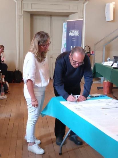 Signature de la Charte par Paul Lambert, Unafam 93